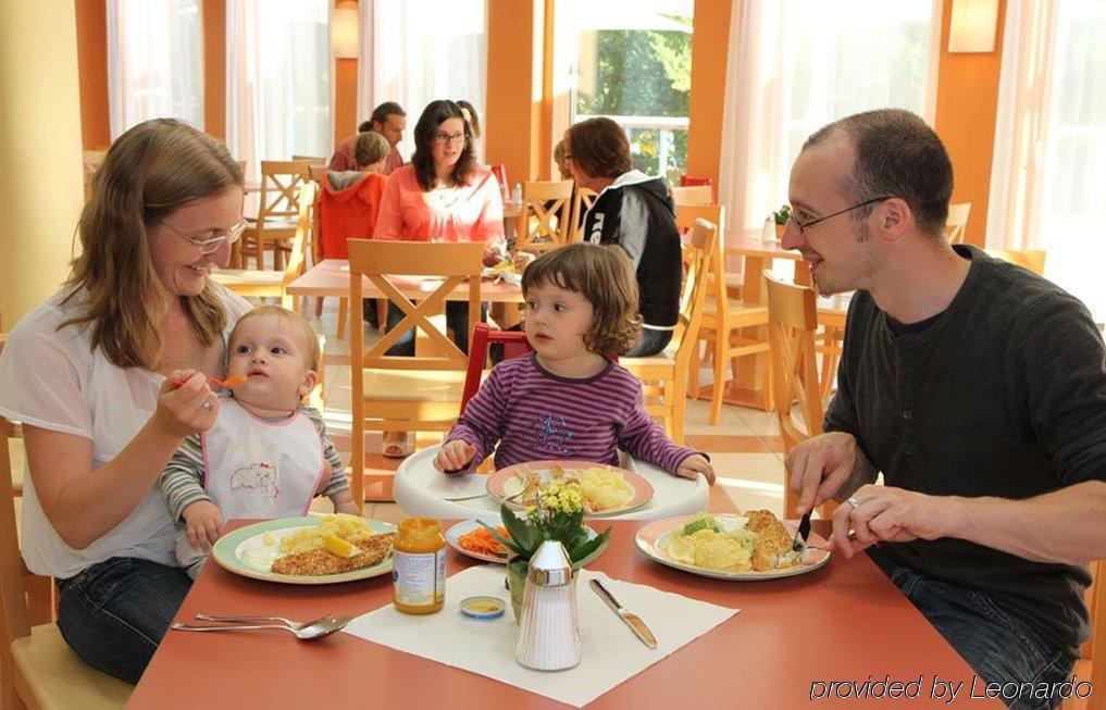 Jufa Hotel St Michael Im Lungau Санкт-Міхель-ім-Лунгау Ресторан фото